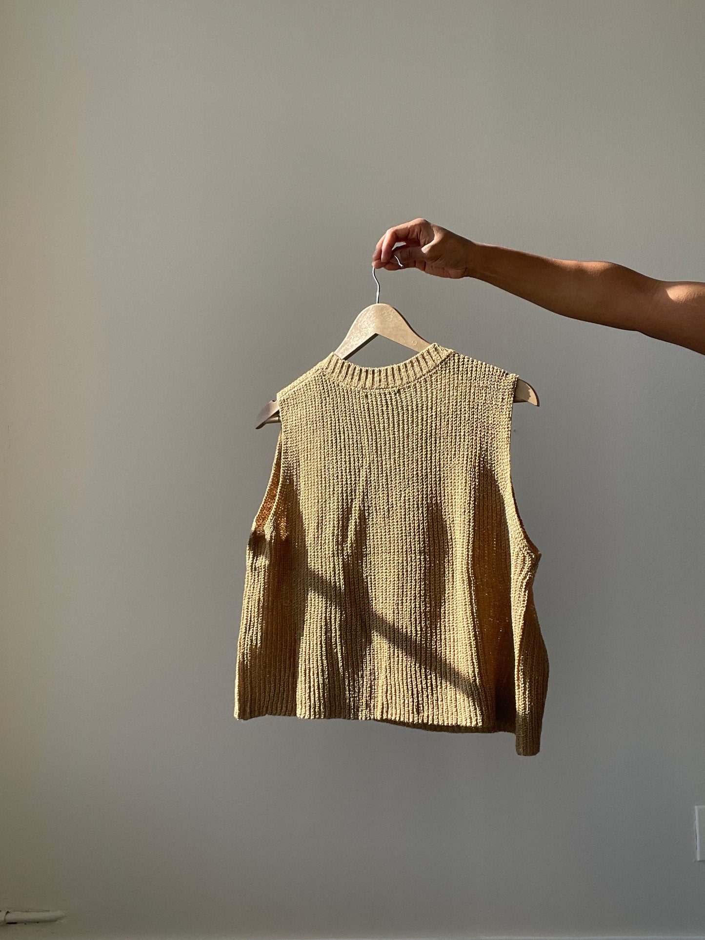 Ingrid Classic Cropped Lightweight Sweater Vest In Olive
