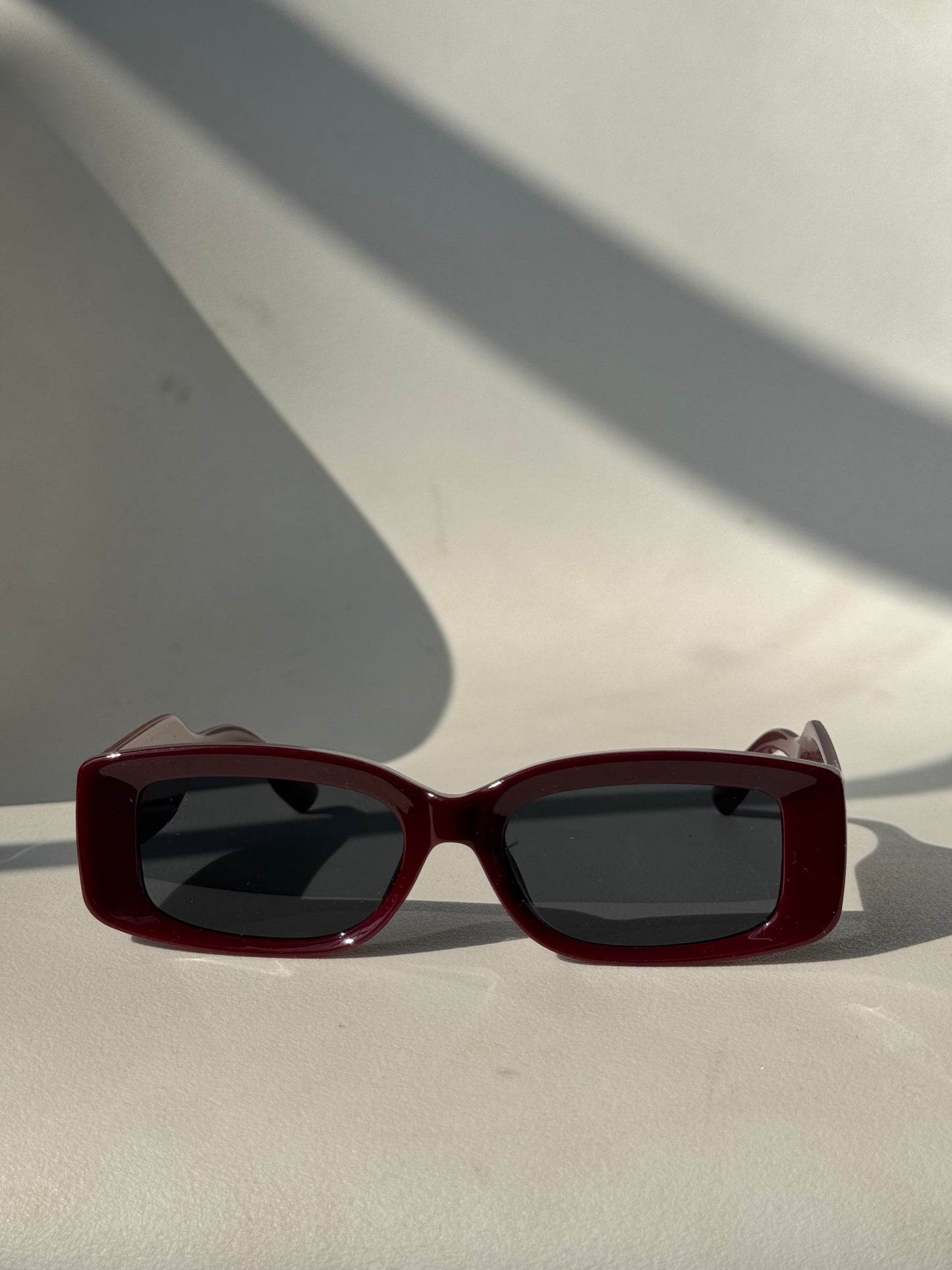 Shasta Square Double Stud Sunglasses In Blood Red