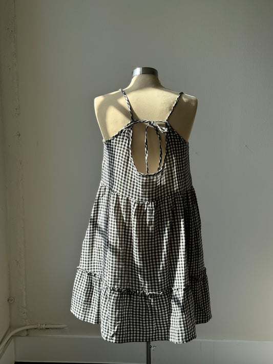 Bennett Cotton Gingham Tiered W/ Pockets In Black