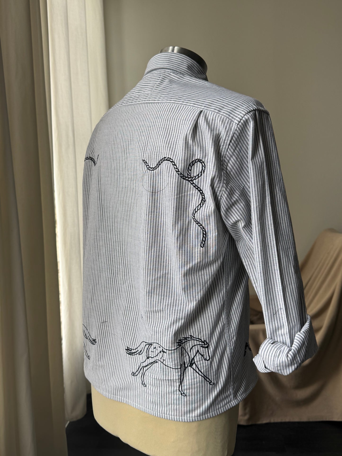 Lawrence Handcrafted Cropped Cotton long sleeve Button Down In Running Horses