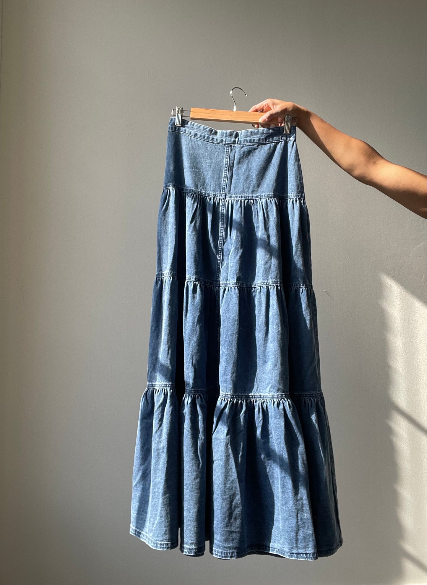 Amanda Tiered Denim Maxi Skirt In Indigo