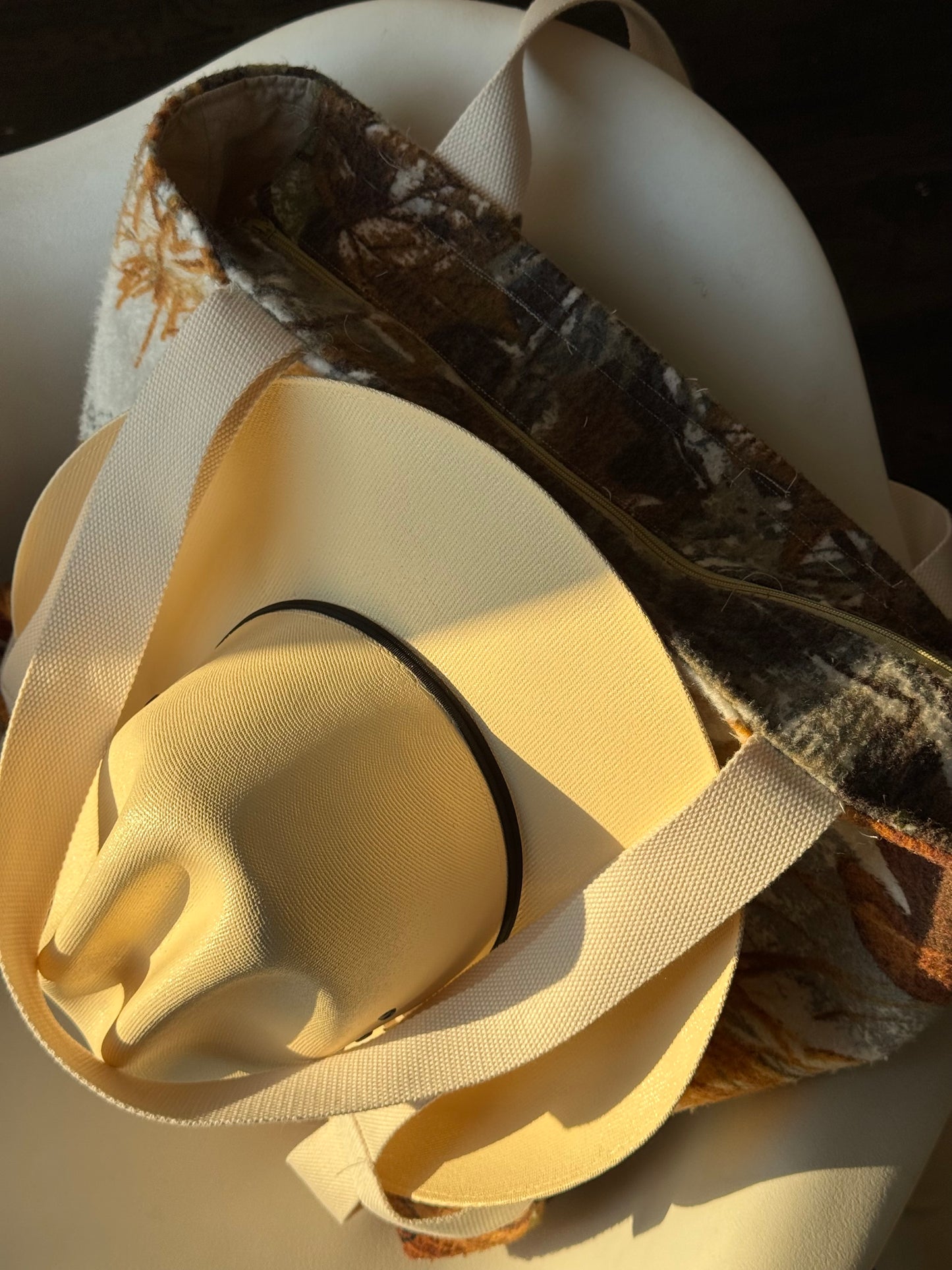 Magnus Handcrafted Tote Hat Holder Bag