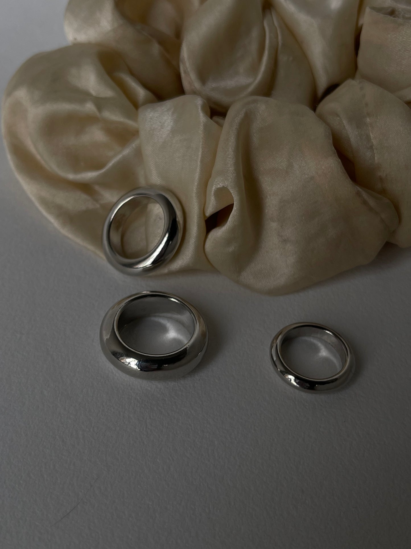 Sawyer Classic Jumbo Band Ring Set In Silver