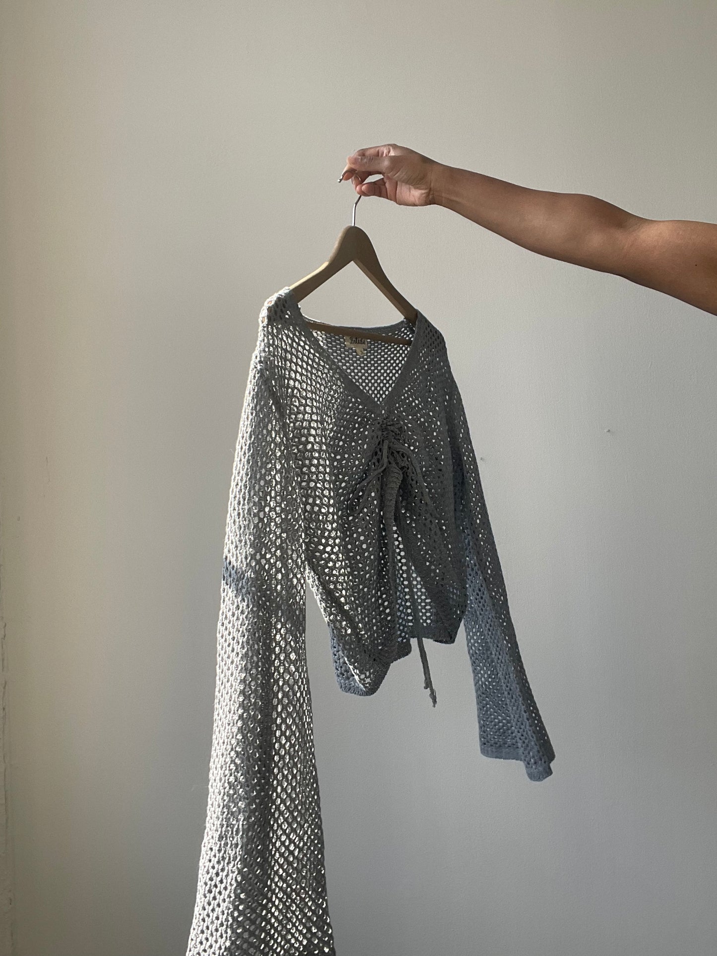 Teri Cotton Scrunch Front Crop Top In Grey