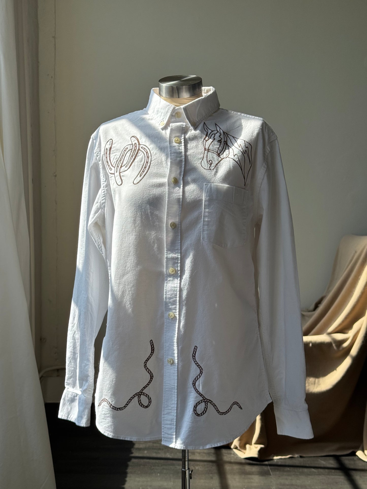 Jaxson Handcrafted Embroidered Button Down In White