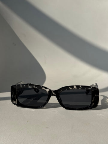 Shasta Square Double Stud Sunglasses In White Tortoise