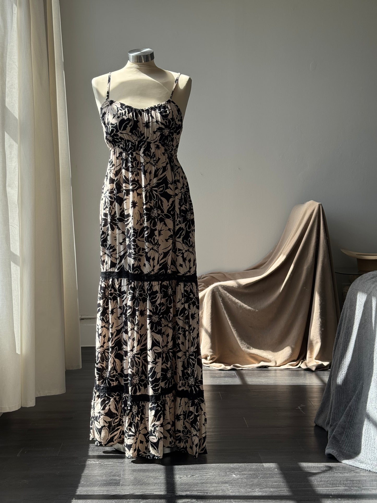 Floral Tired Maxi Dress In Black Taupe