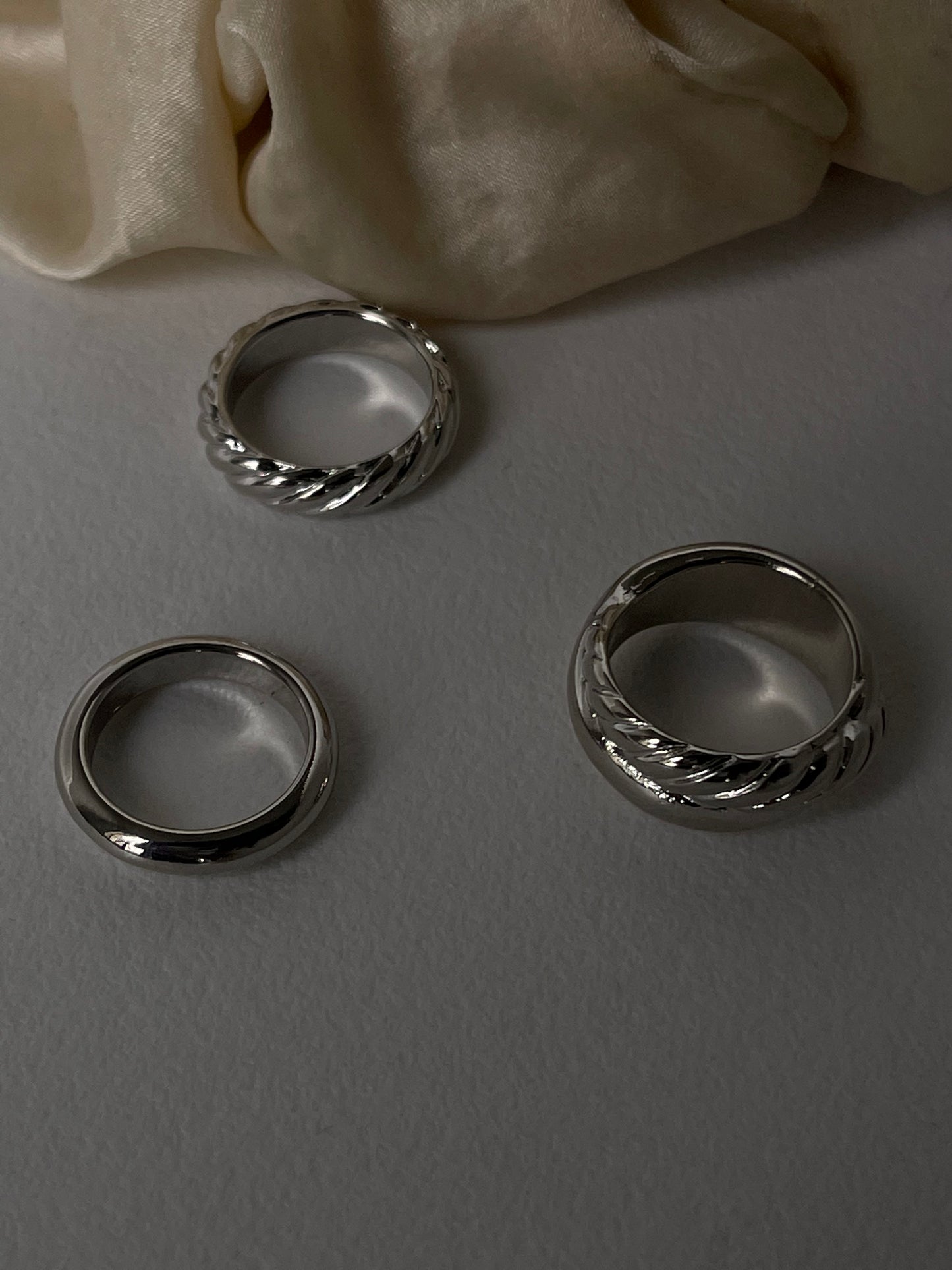 Tiffany Twist & Single Band Ring Set In Silver