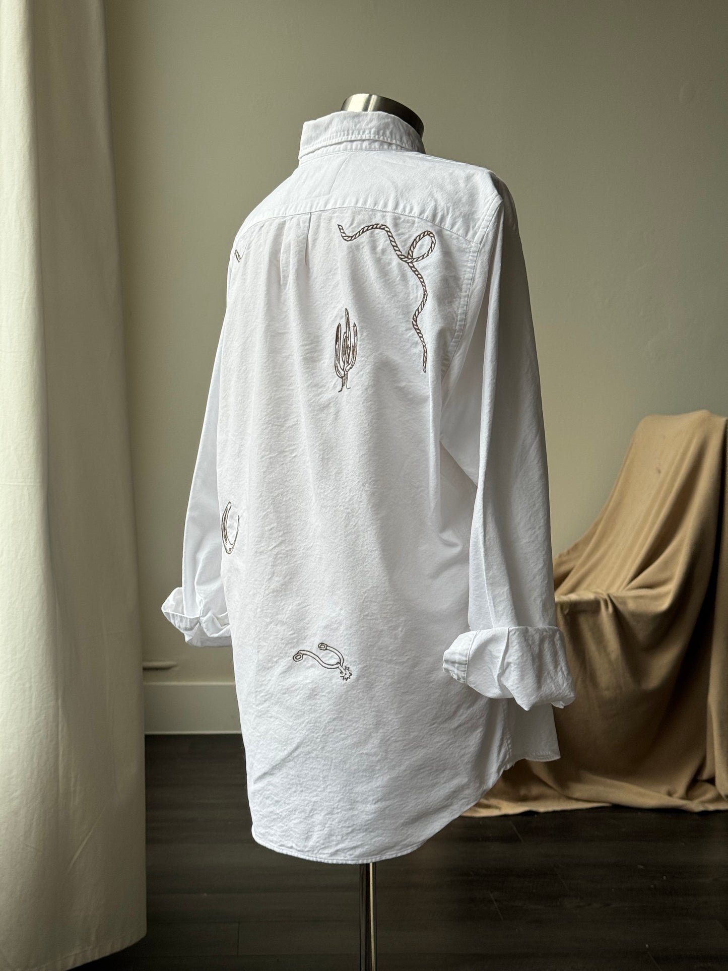 Jaxson Handcrafted Embroidered Button Down In White