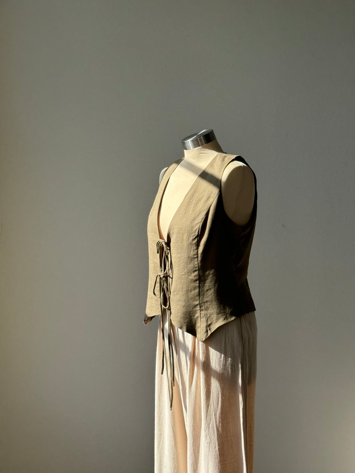 Melissa Linen Double Front Tie Vest In Olive
