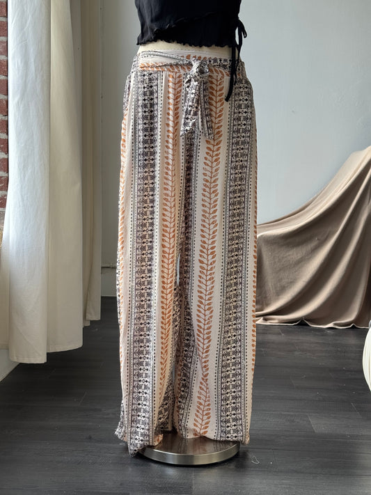 Lacey Tie Front Pants In Nat