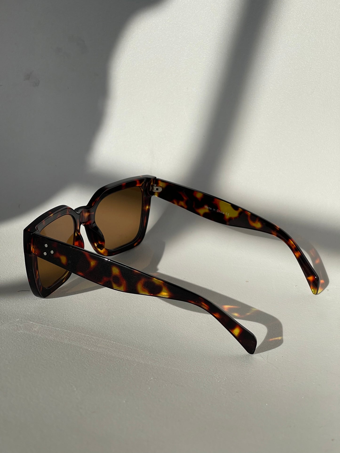 Leah Sunglasses In Full Tortoise