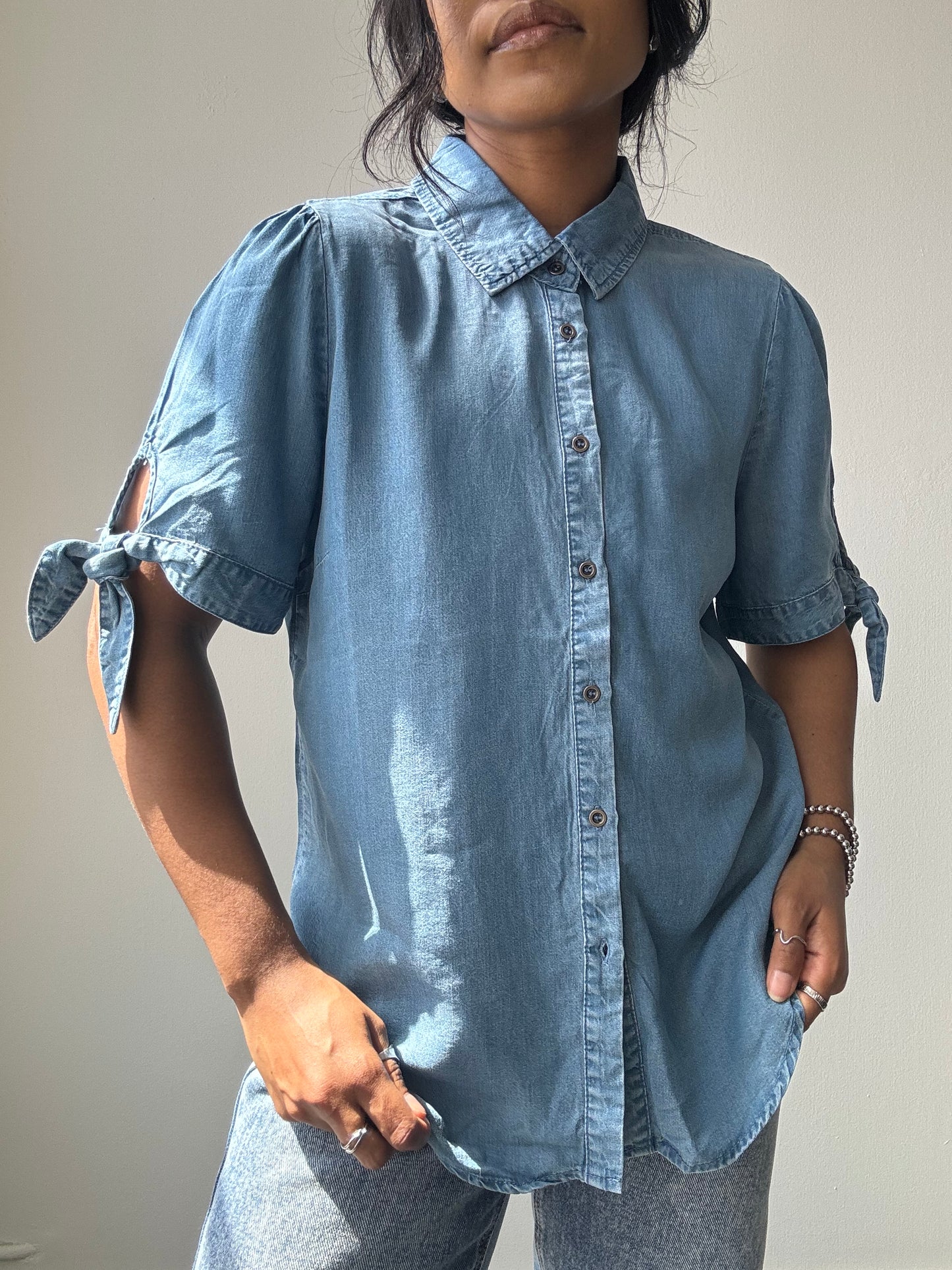 Carolyn Tie Sleeve Button Down Denim Shirt In Med Wash