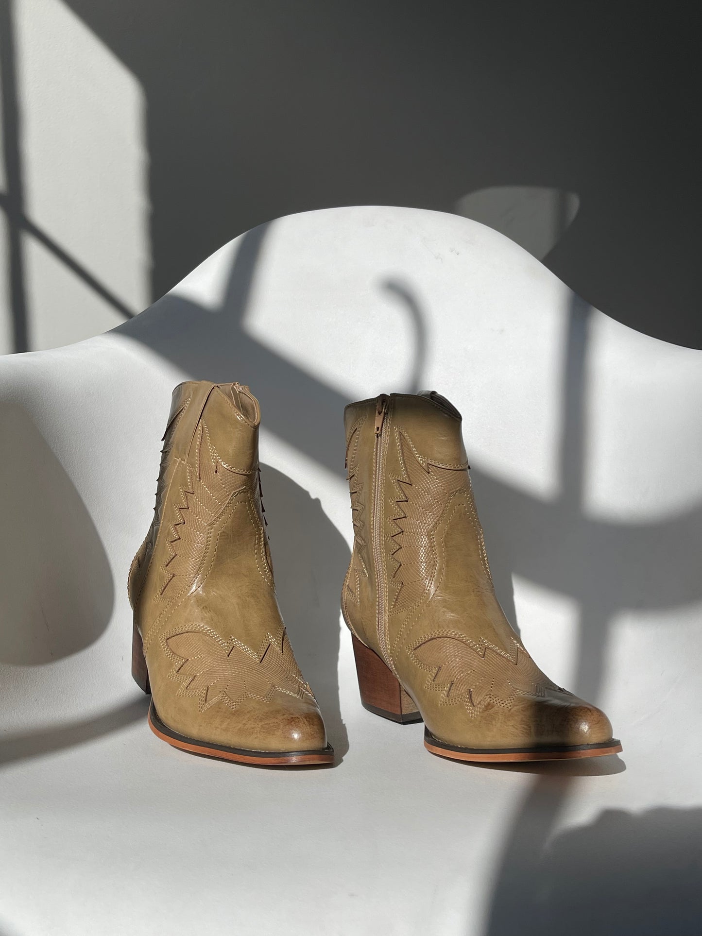 Joellen Western Ankle Cowboy Boot In Taupe