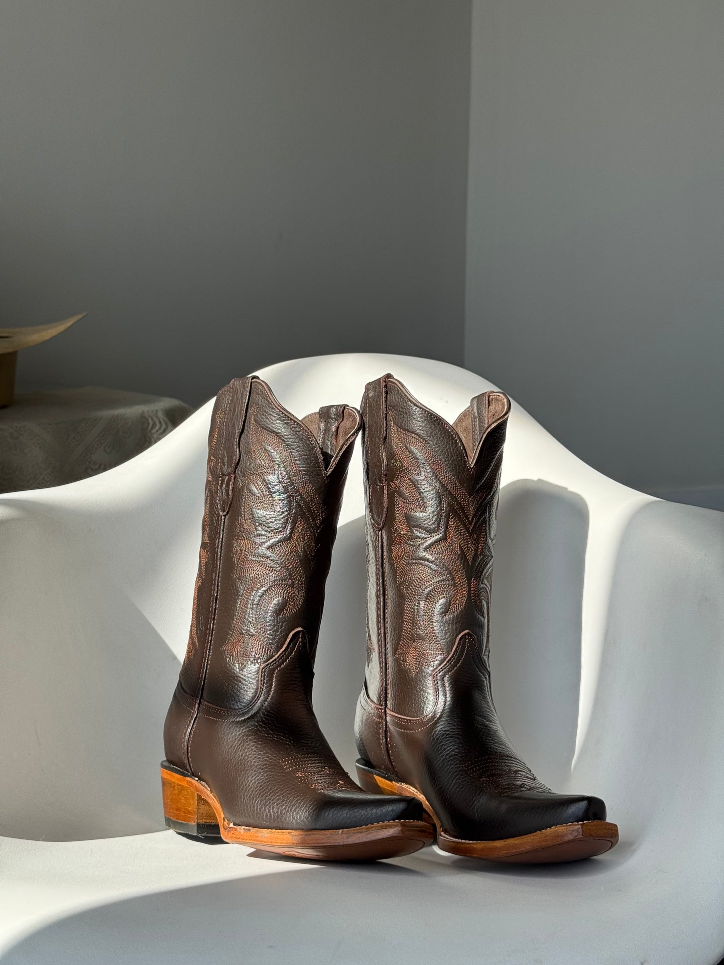 Abby Classic Genuine Leather Boot In Cafe