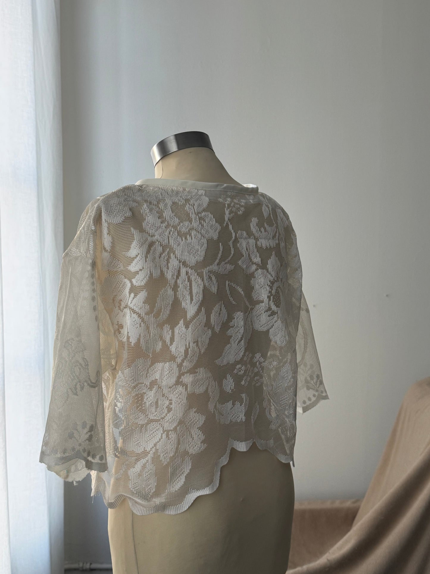 Sherie Handcrafted Vintage Lace Tie Top In Ivory