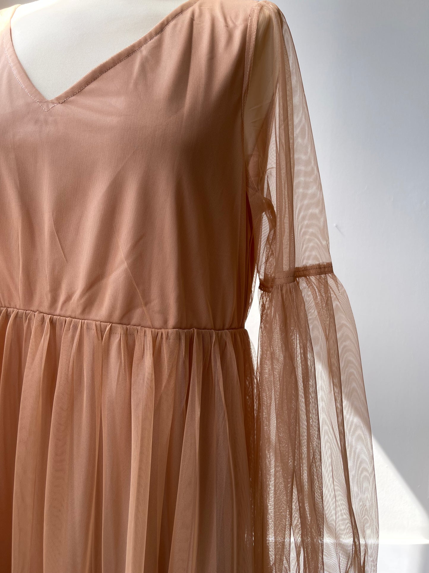 Brandi V Neck Sheer Balloon Sleeve Maxi Dress In Clay