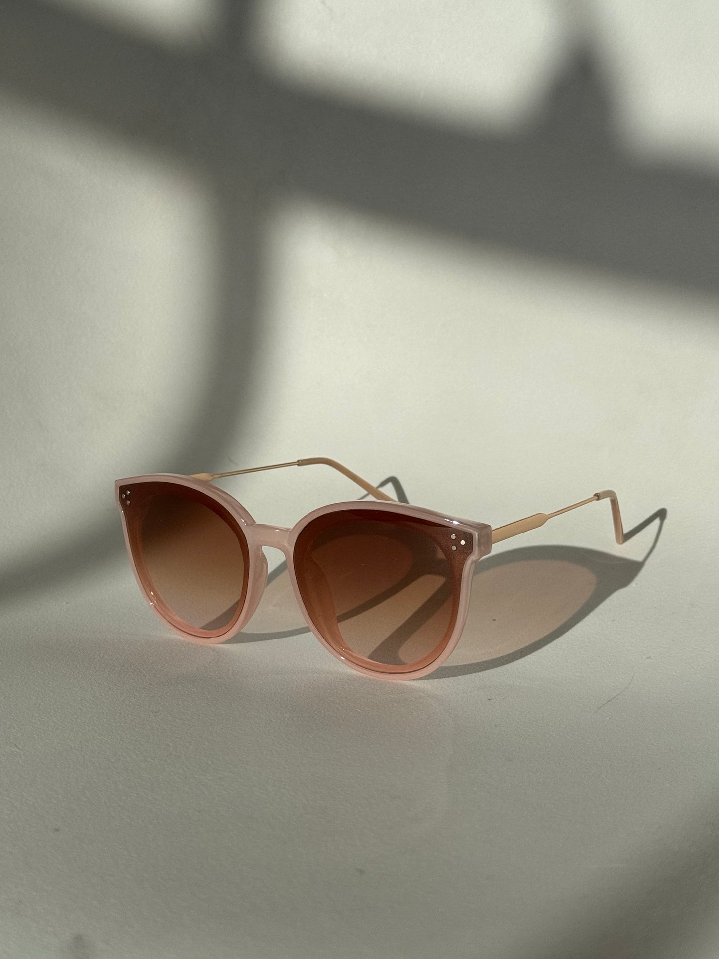 Priscilla Tri Sunglasses In Blush