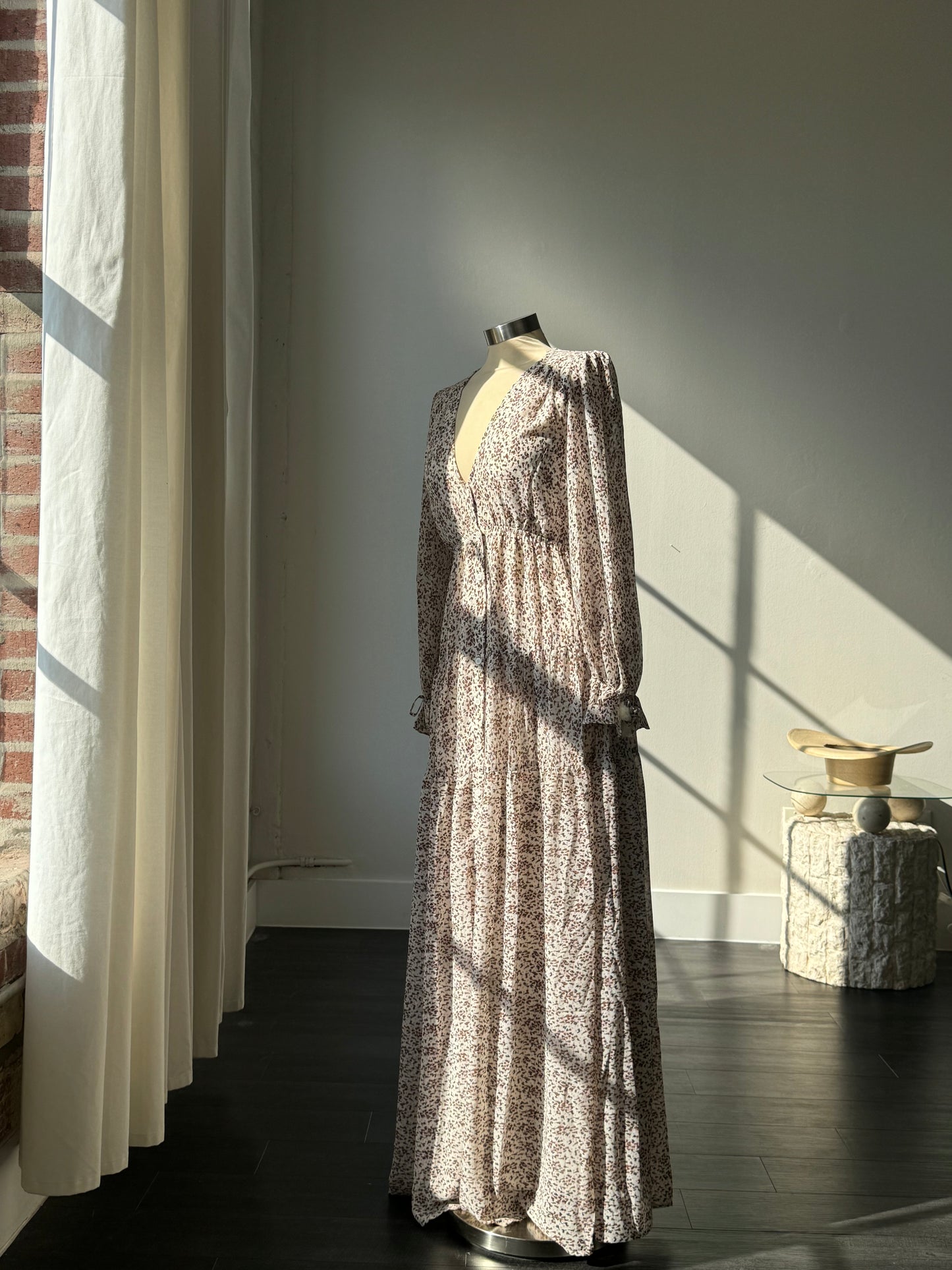 Madeline Button Front Floral Maxi Dress In Vintage White