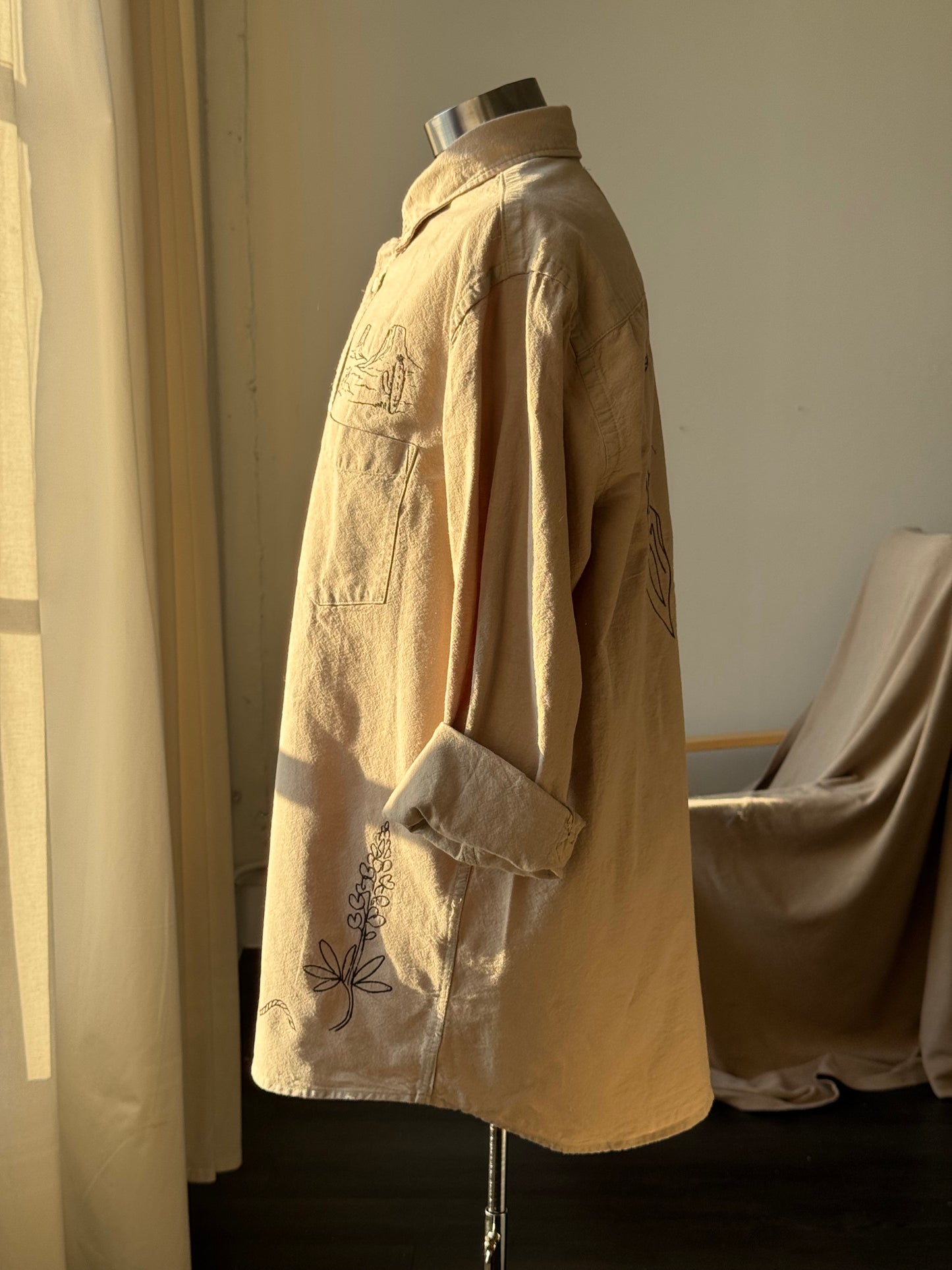 Jaxson Handcrafted Embroidered Button Down In Brown Sugar