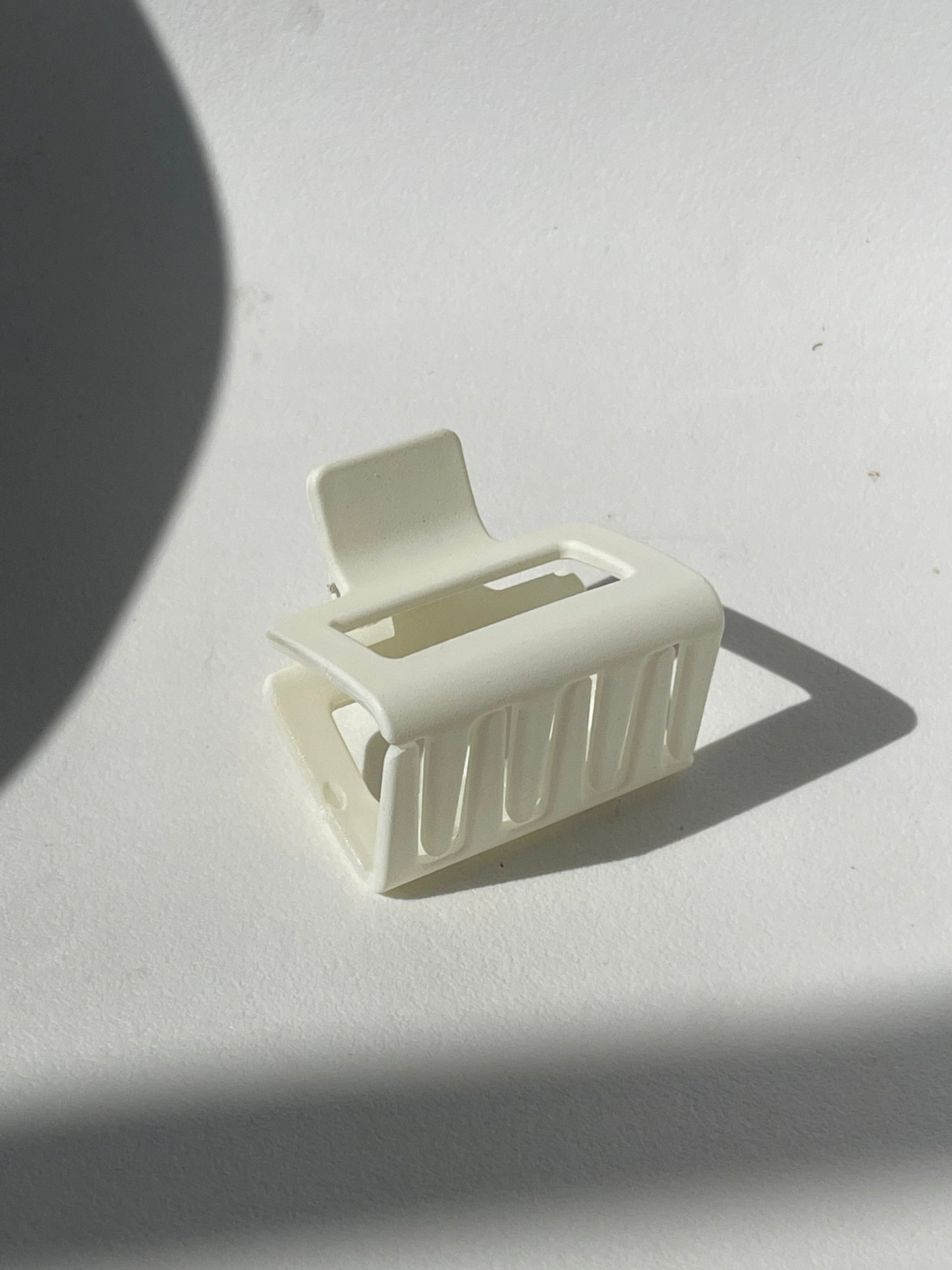Merideth Mid Size Square Matte Claw Clip In White