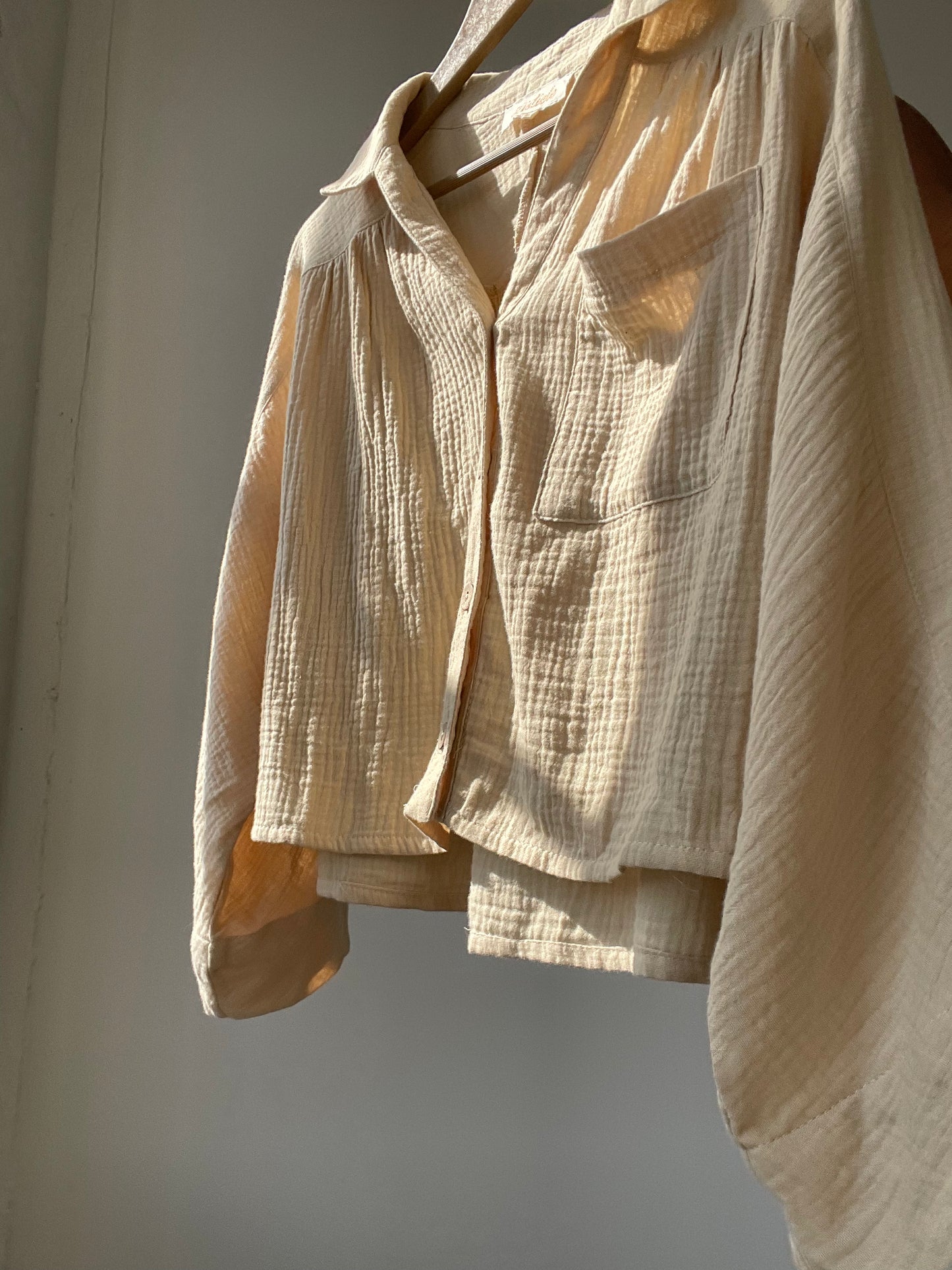 Kelsey Button Down Oversized Cotton Crop Top In Taupe
