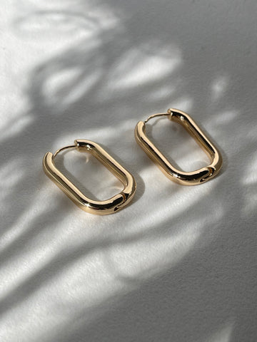 Melissa Mid Size Rounded Hug Hoop In Gold