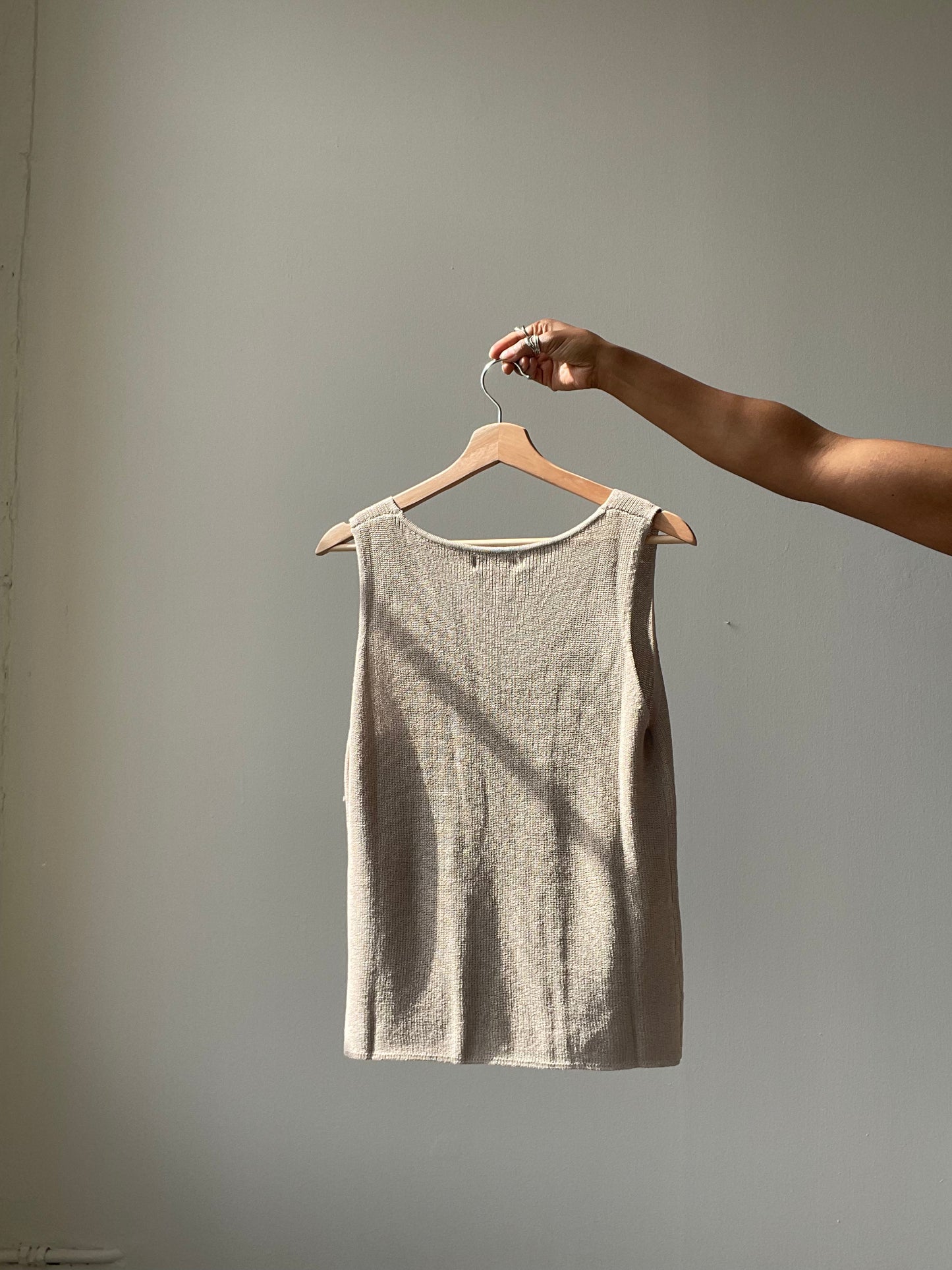 Sasha V Neck Loose Fit Tank In Ivory Taupe