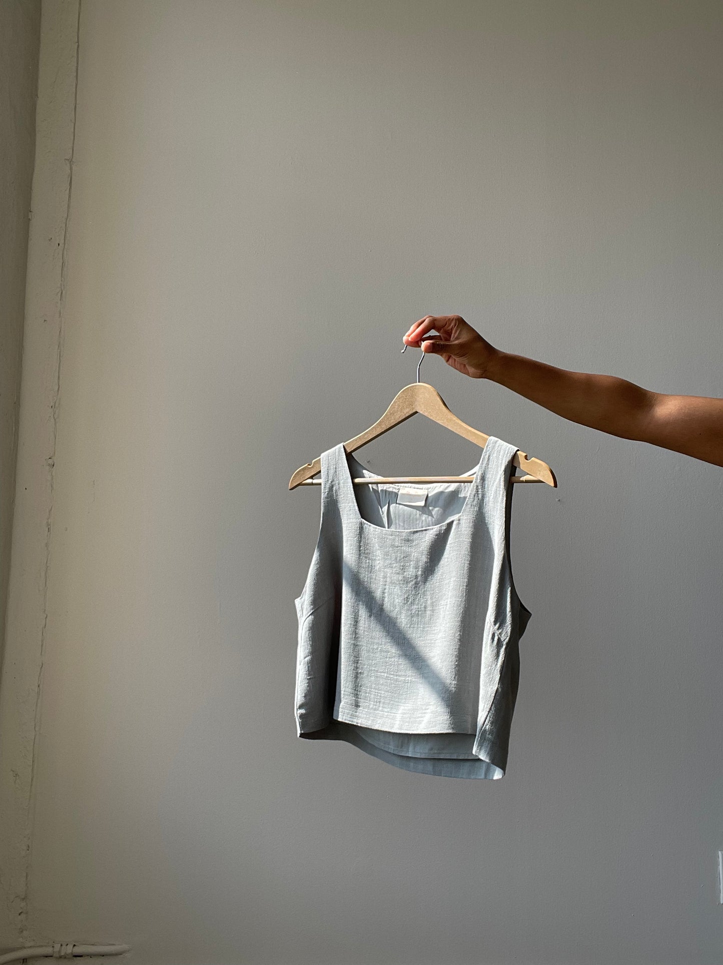 Abbie Cotton & Linen Crop Top In Sage