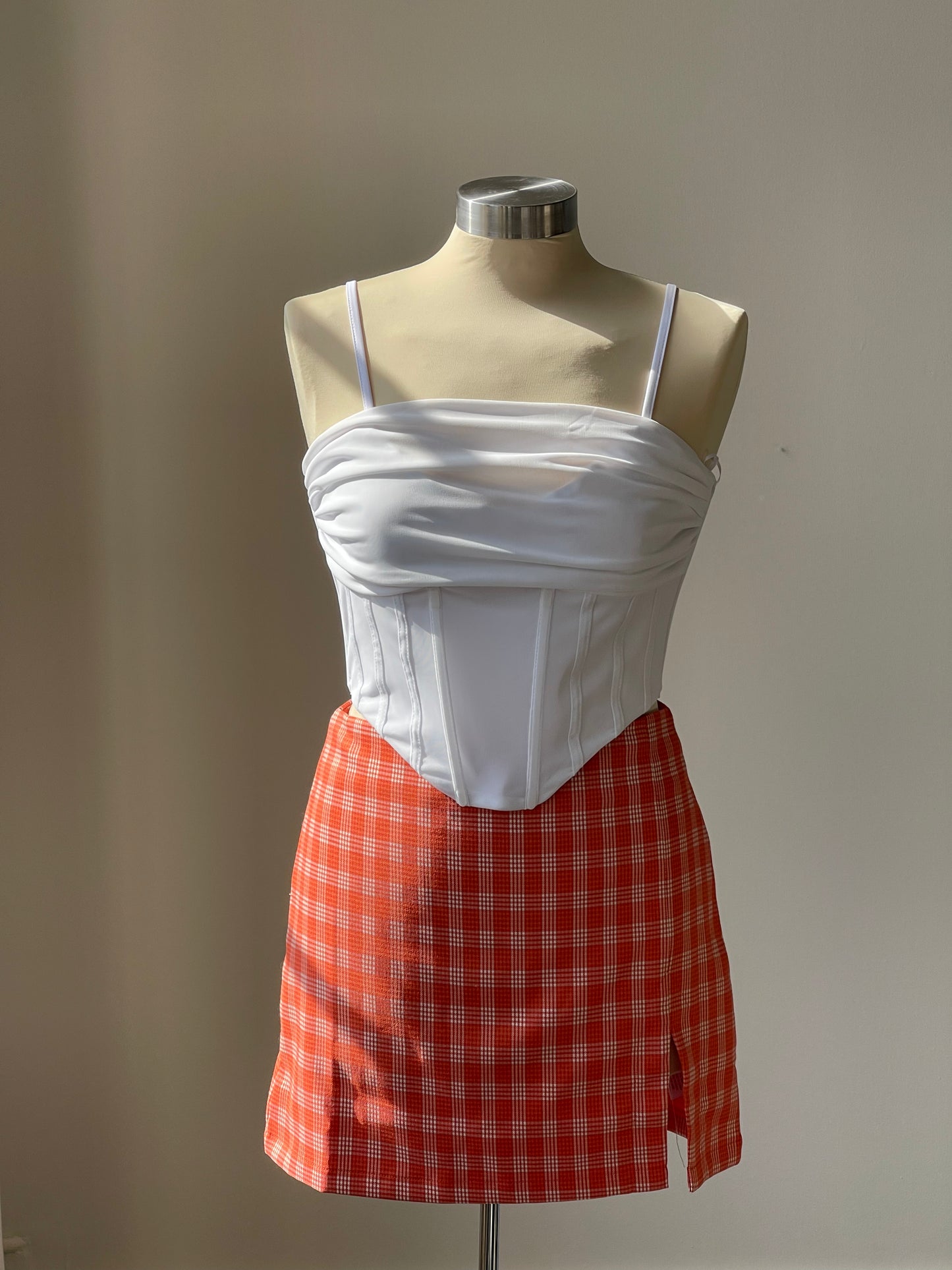 Alvin Mess Back Rouged Corset Top In White