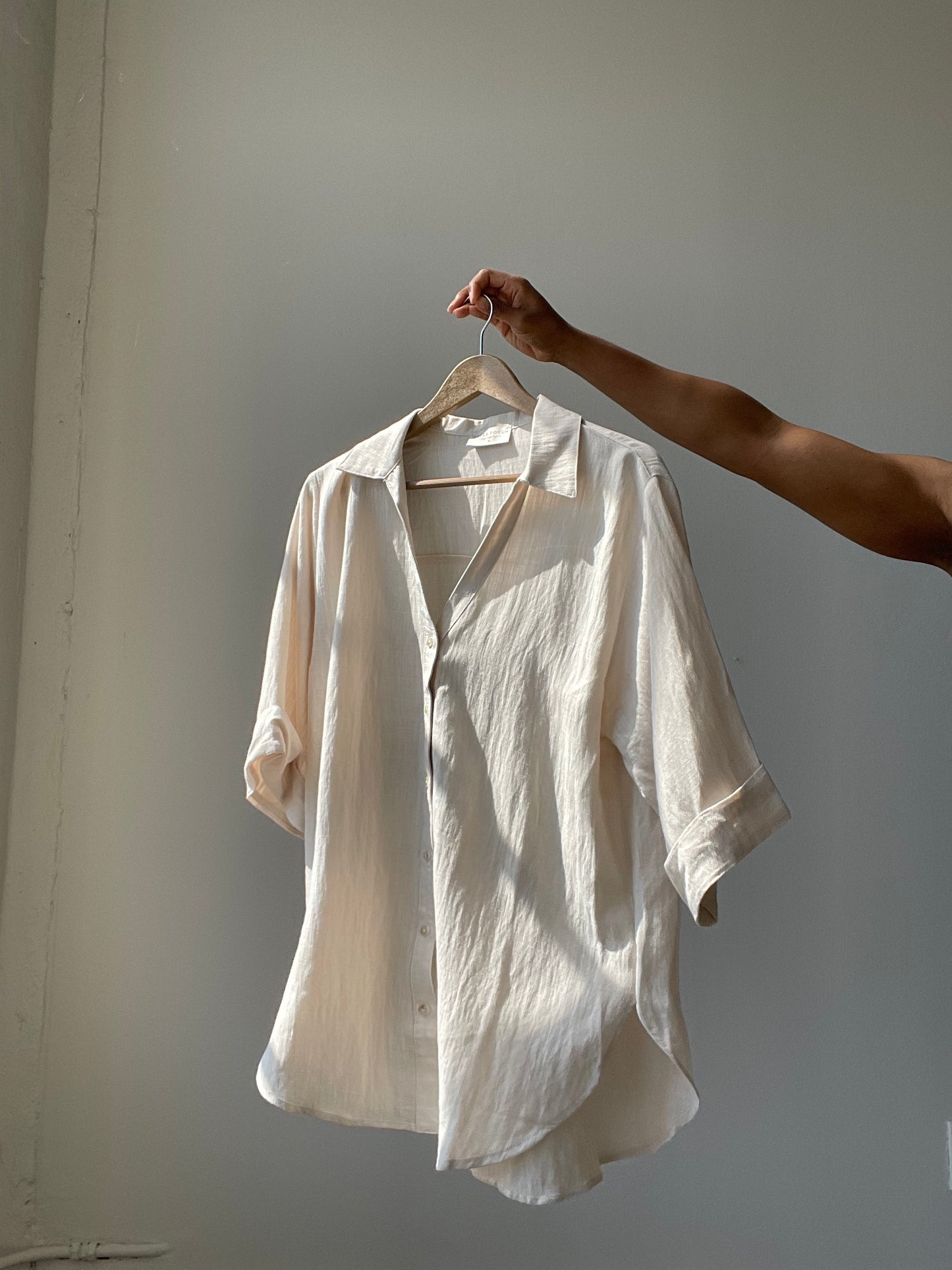Kimberly Oversized Boyfriend 3/4 Sleeve Button Down Shirt In Natural