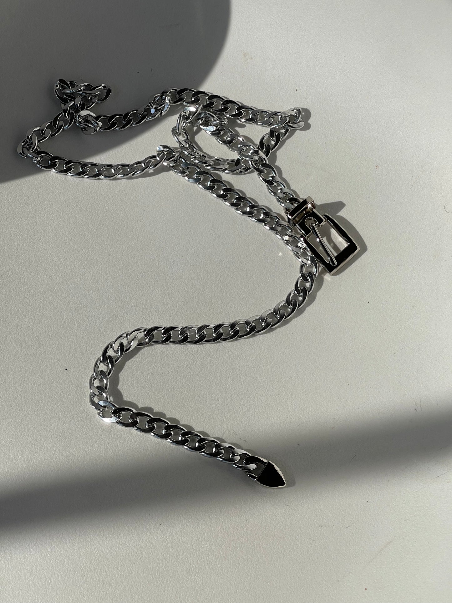 Laura Classic Link Skinny Chain Belt In Silver