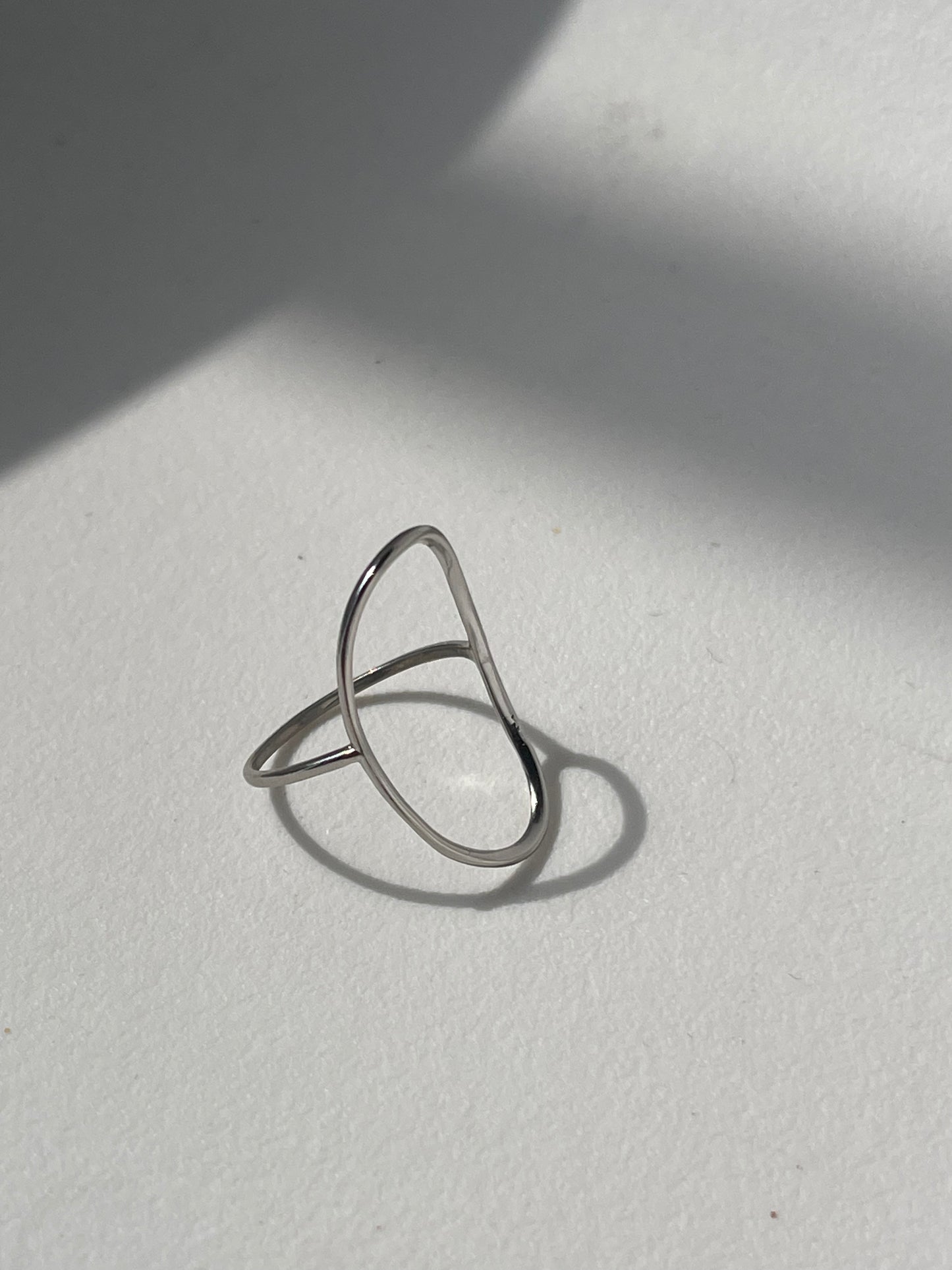 Henderson Hollow Modern Ring In Silver