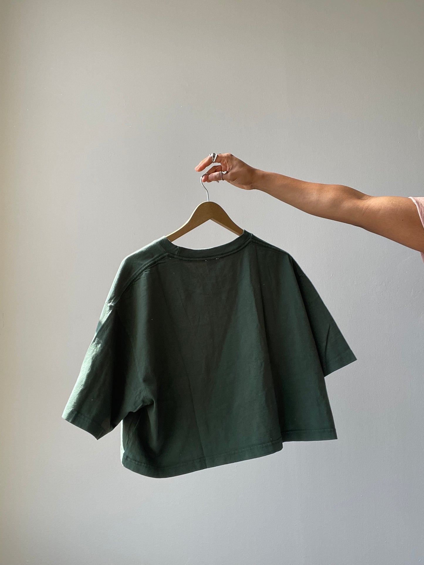 Billye Organic Cotton T Shirt In Forest Green