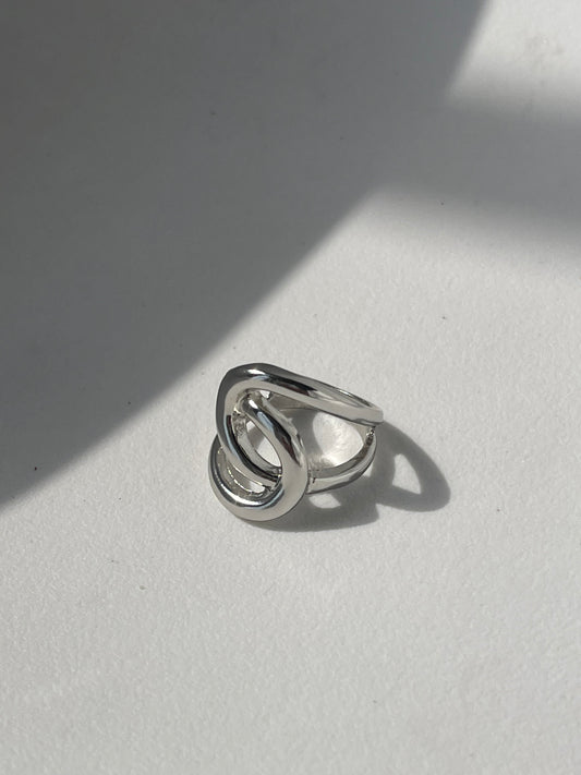 Lindsay Infinity Statement Ring In Silver