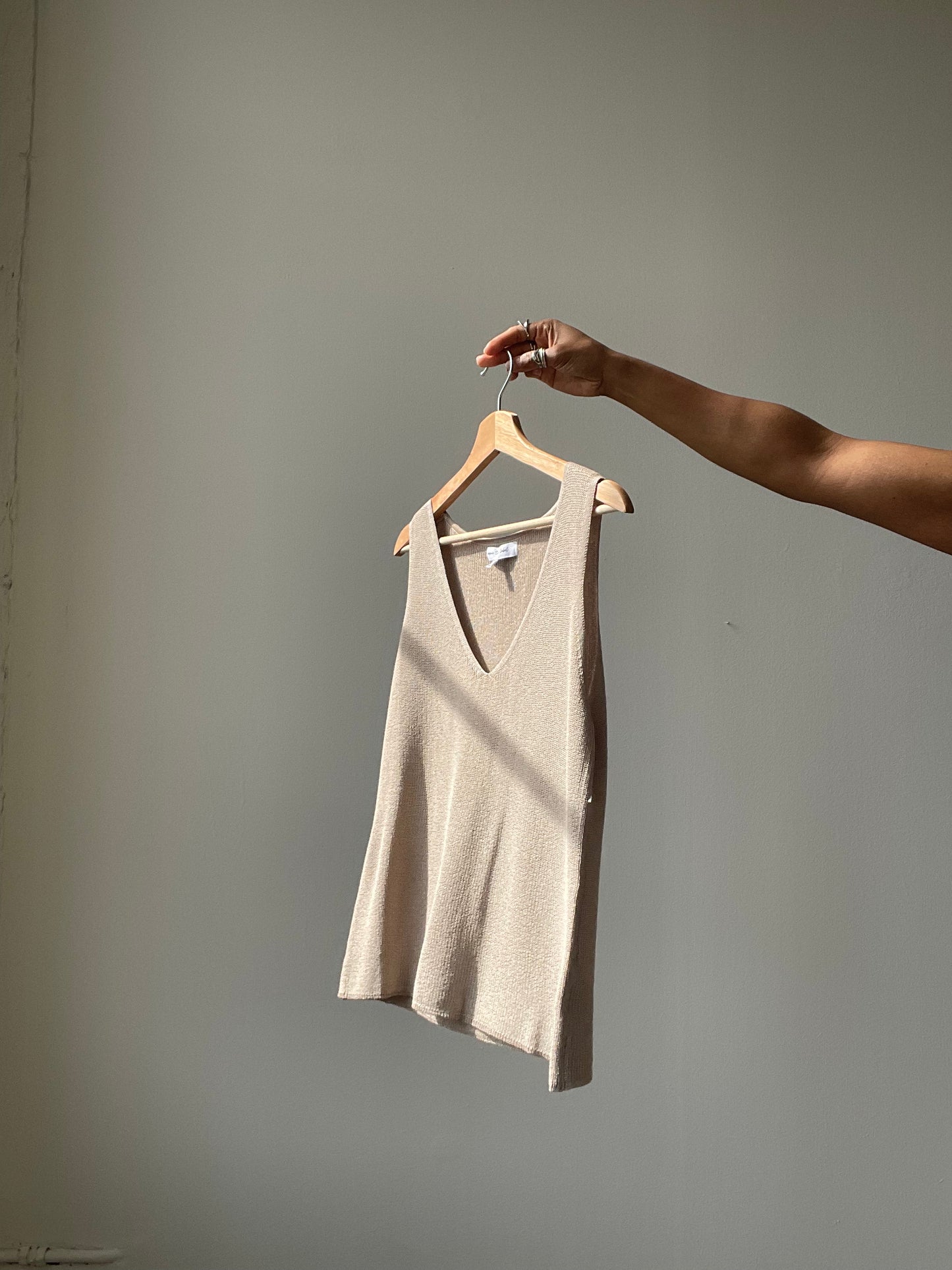 Sasha V Neck Loose Fit Tank In Ivory Taupe