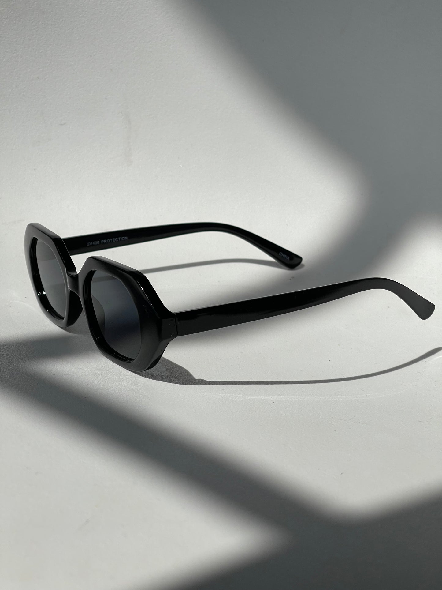 Kelsey Retro 80s Style Sunglasses In Black