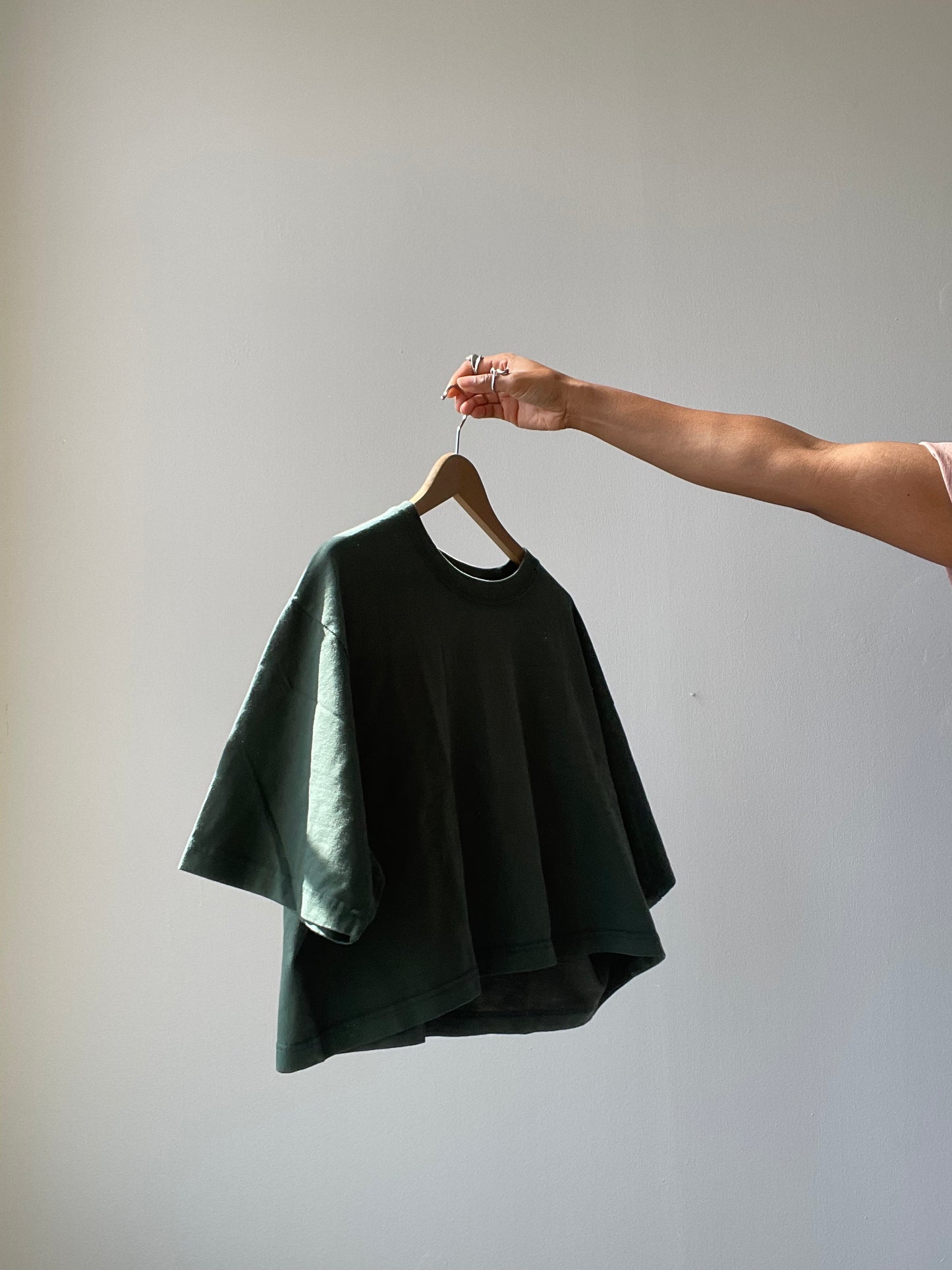 Billye Organic Cotton T Shirt In Forest Green