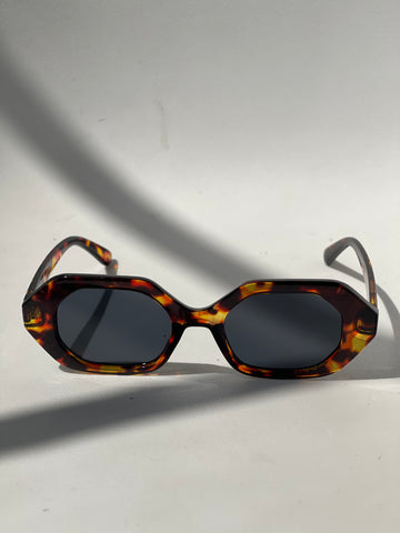 Kelsey Retro 80s Style Sunglasses In Tortoise