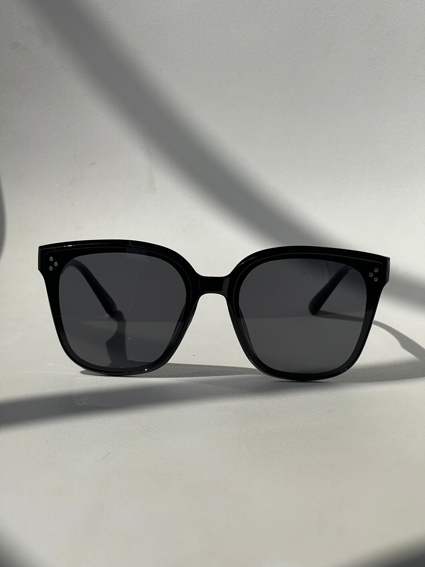 Jenna Classics Square Sunglasses In Black