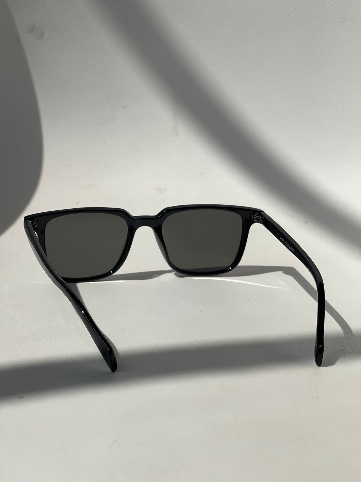 Katie Classic 80s Style Sunglasses In Black