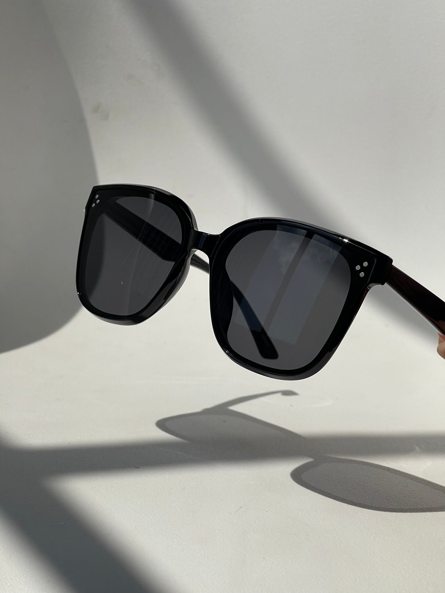 Jenna Classics Square Sunglasses In Black
