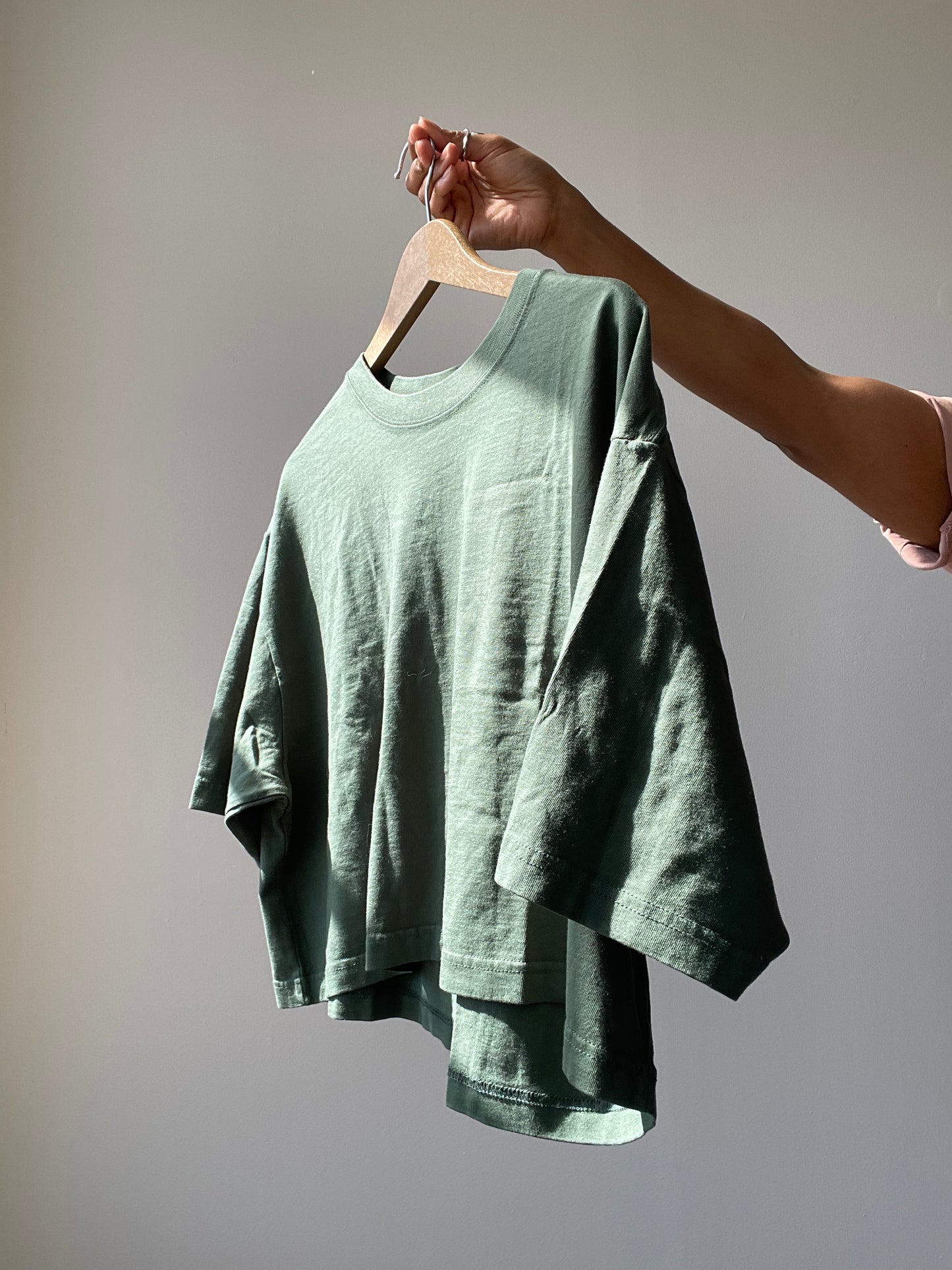 Billye Organic Cotton T Shirt In Forest Green