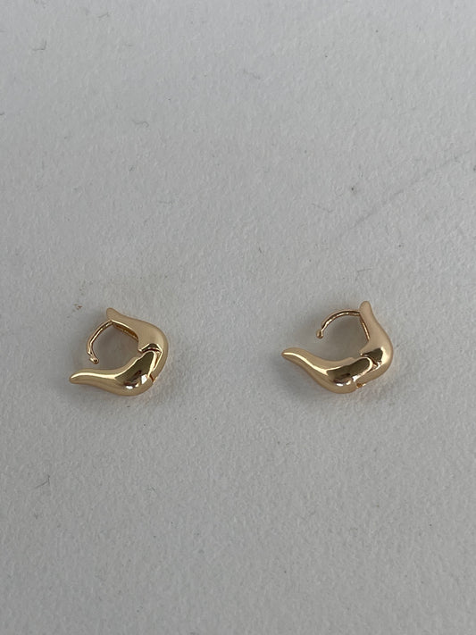 Tulip Stainless Steel Hug Hoop Earring In Gold