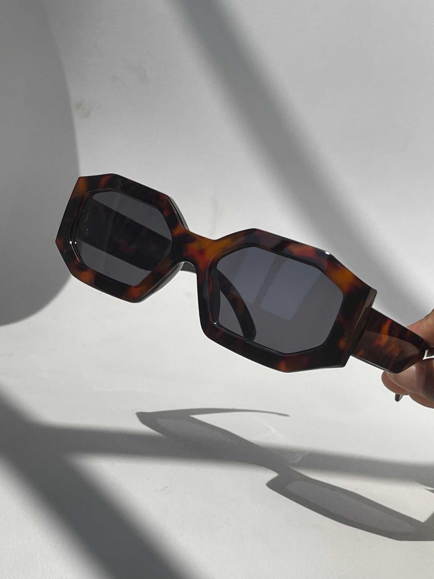 Tracy Retro 80s Style Sunglasses In Tortoise