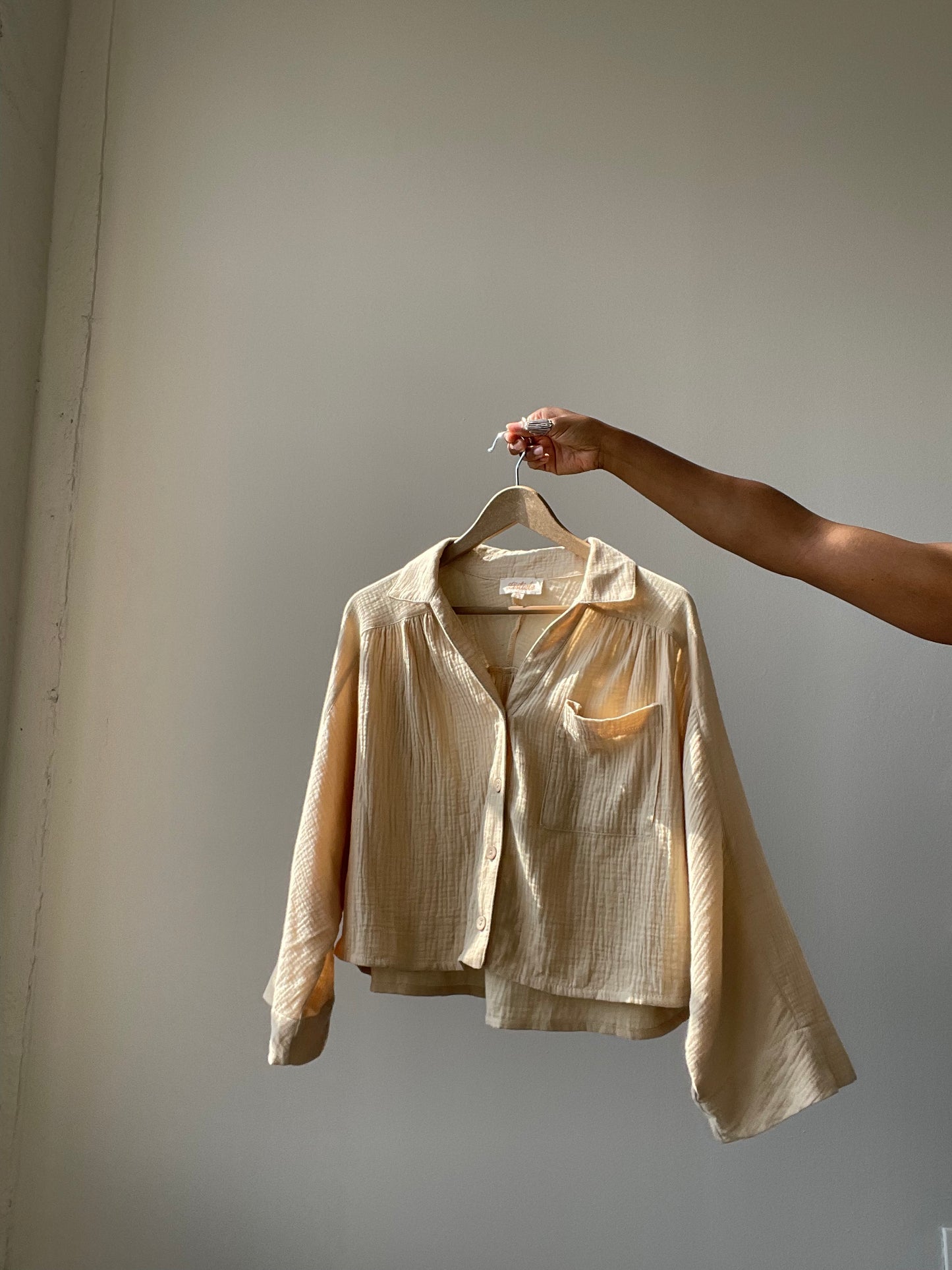 Kelsey Button Down Oversized Cotton Crop Top In Taupe
