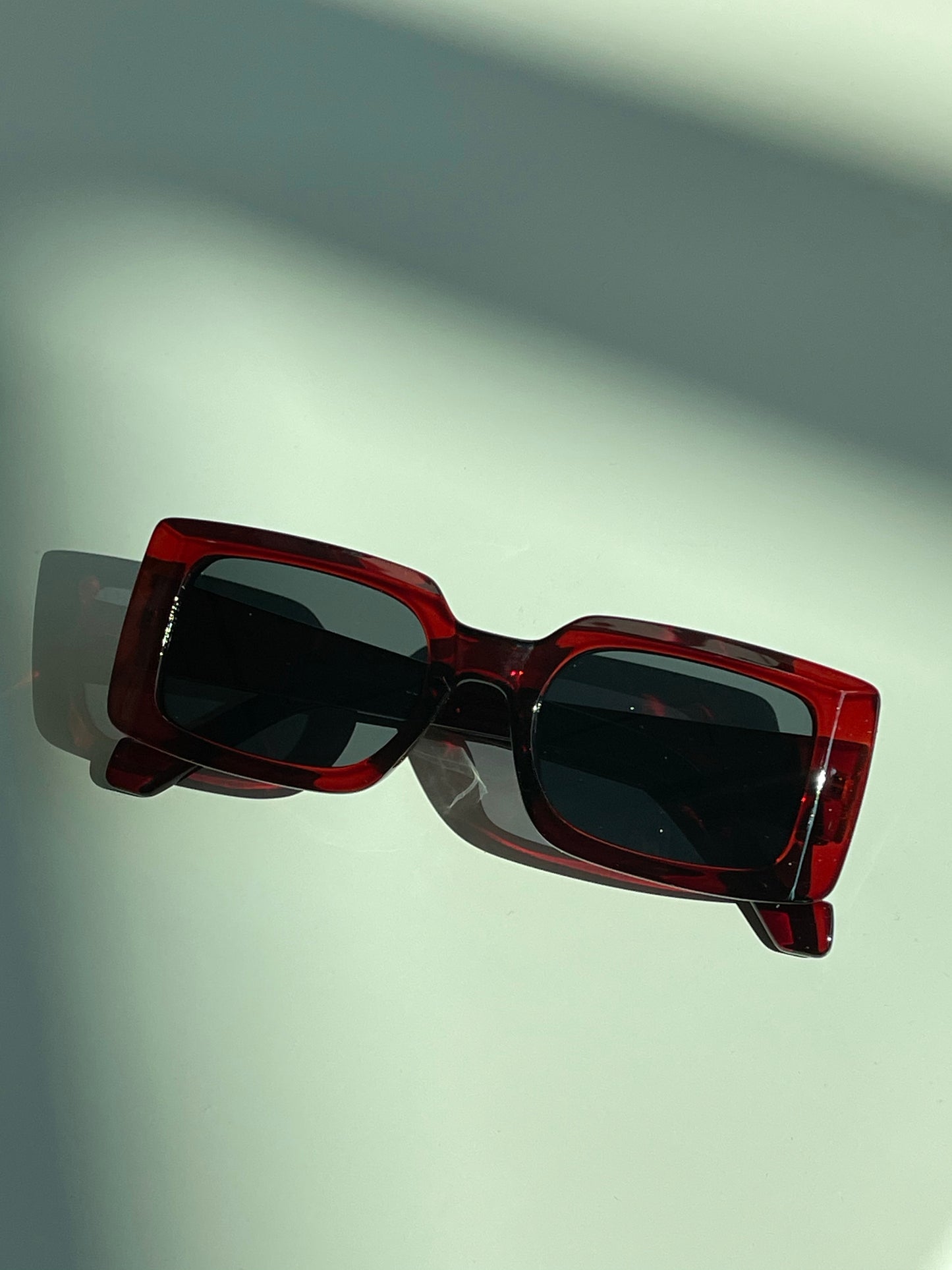Melody Retro Square Sunglasses In Ruby Red