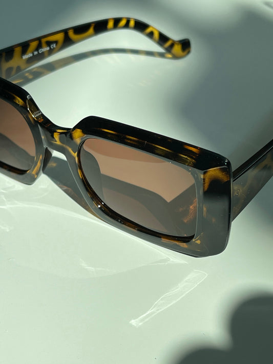 Audrey Oversized Square Sunglasses In Tortoise