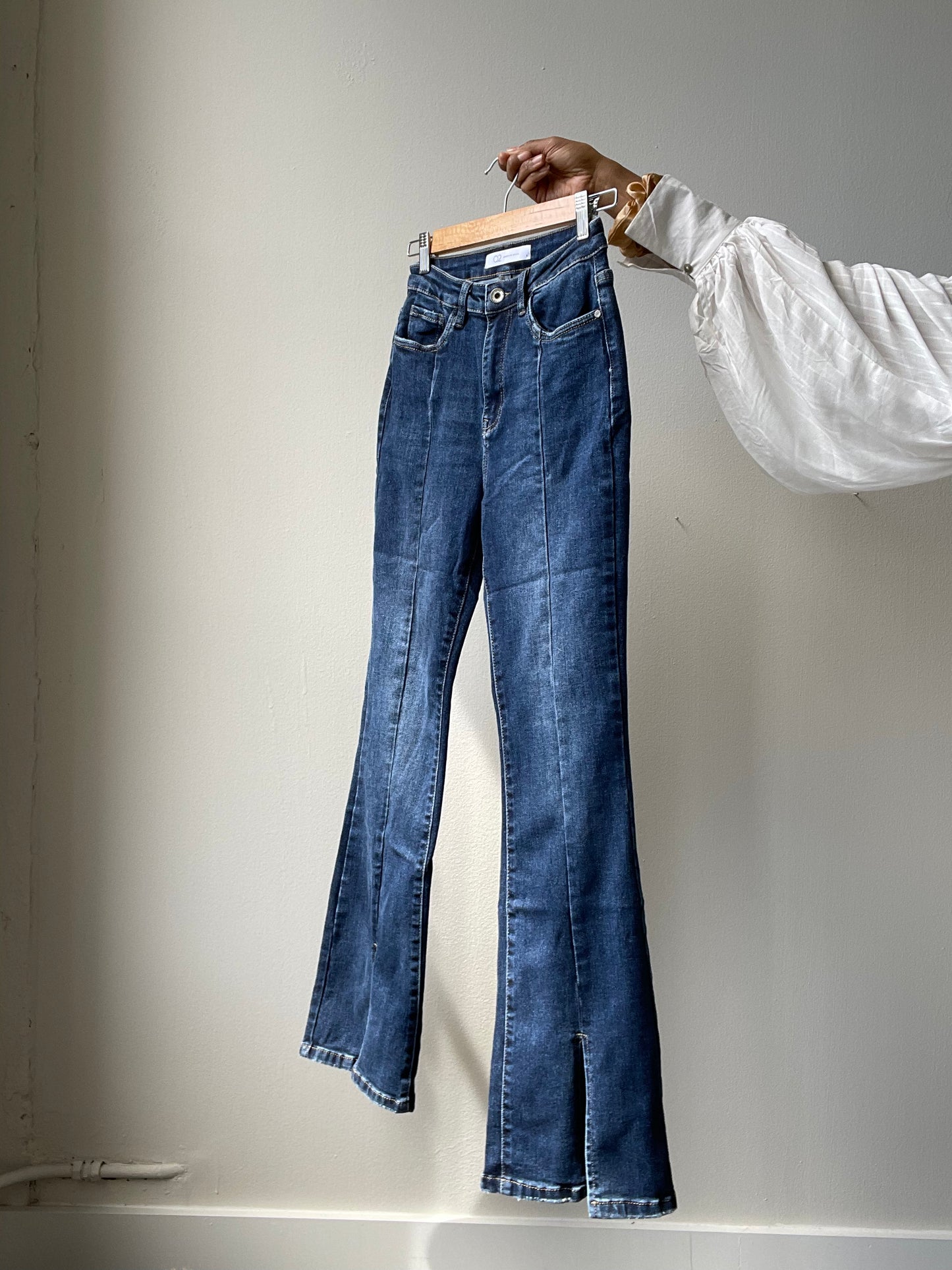 Riki Split Flared Denim Jean In Indigo