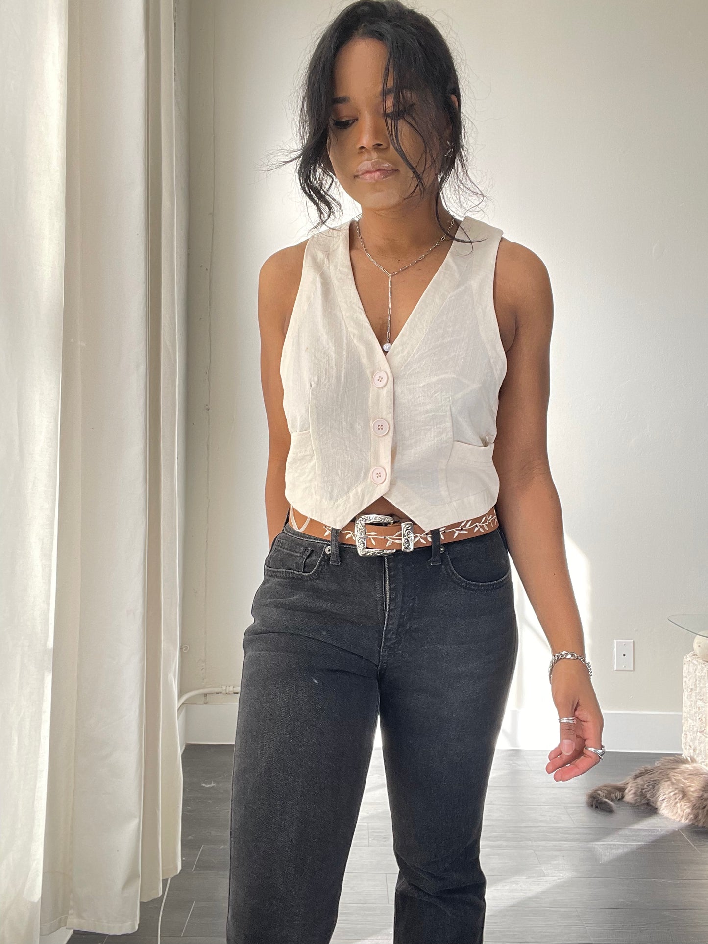 Lily Open Back Tie Pocket Vest In Natural